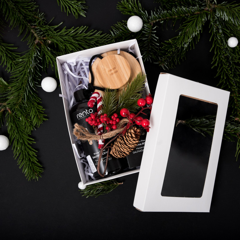 Darčeková sada v darčekovej krabičke WINTER SPICES. Vonná esencia, telová kefka a mydlo.