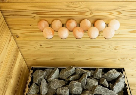 Výhody himalájskej soli v saune a ako ju tam používať