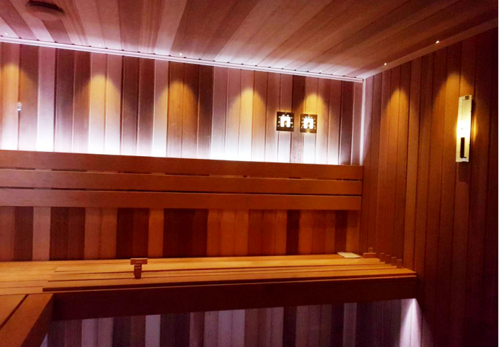 Sauna s jelšovým a kanadským cédrovým drevom