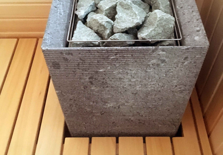 Sauna so vstavaným ohrievačom a panoramatickým oknom