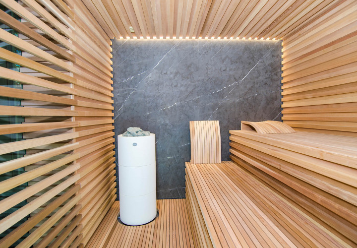 Moderná sauna s parnou funkciou