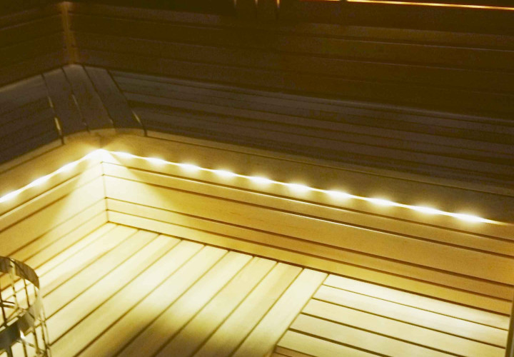 Sauna s integrovaným valcovým ohrievačom