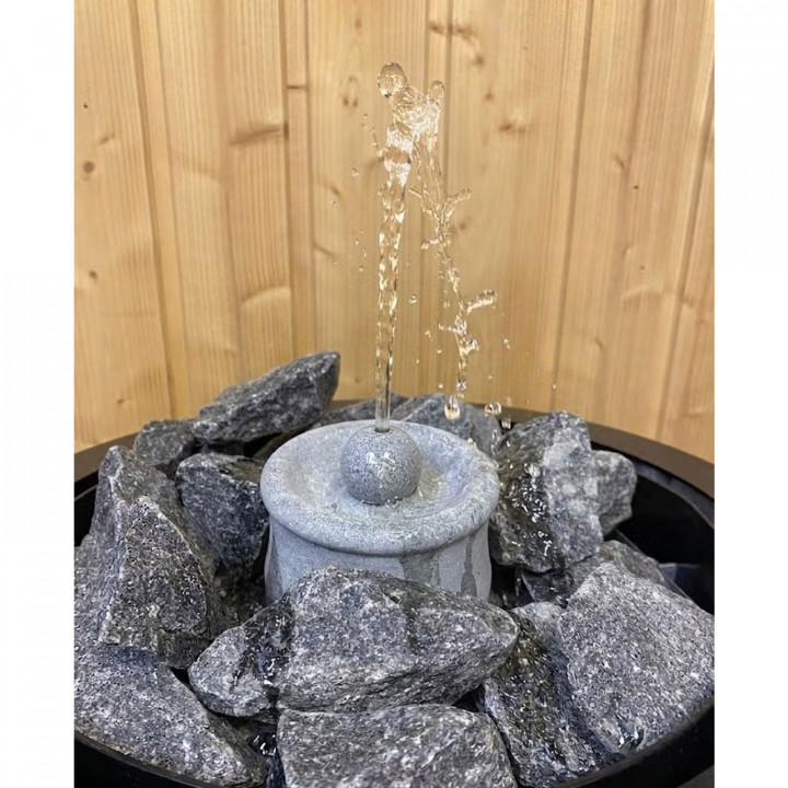 Mastencová sauna fontána Hukka Kaste