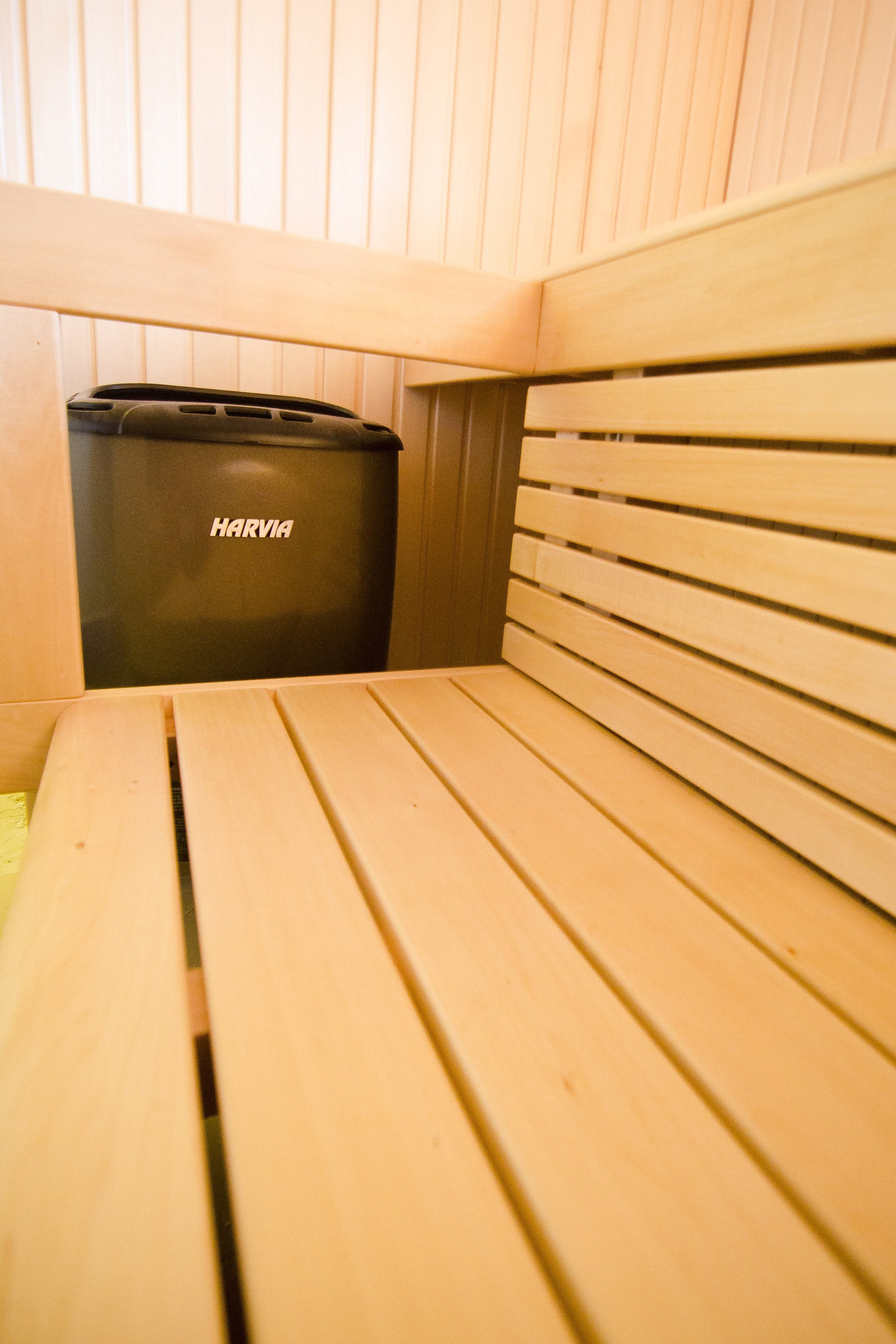 Minimalistická sauna z lipového dreva