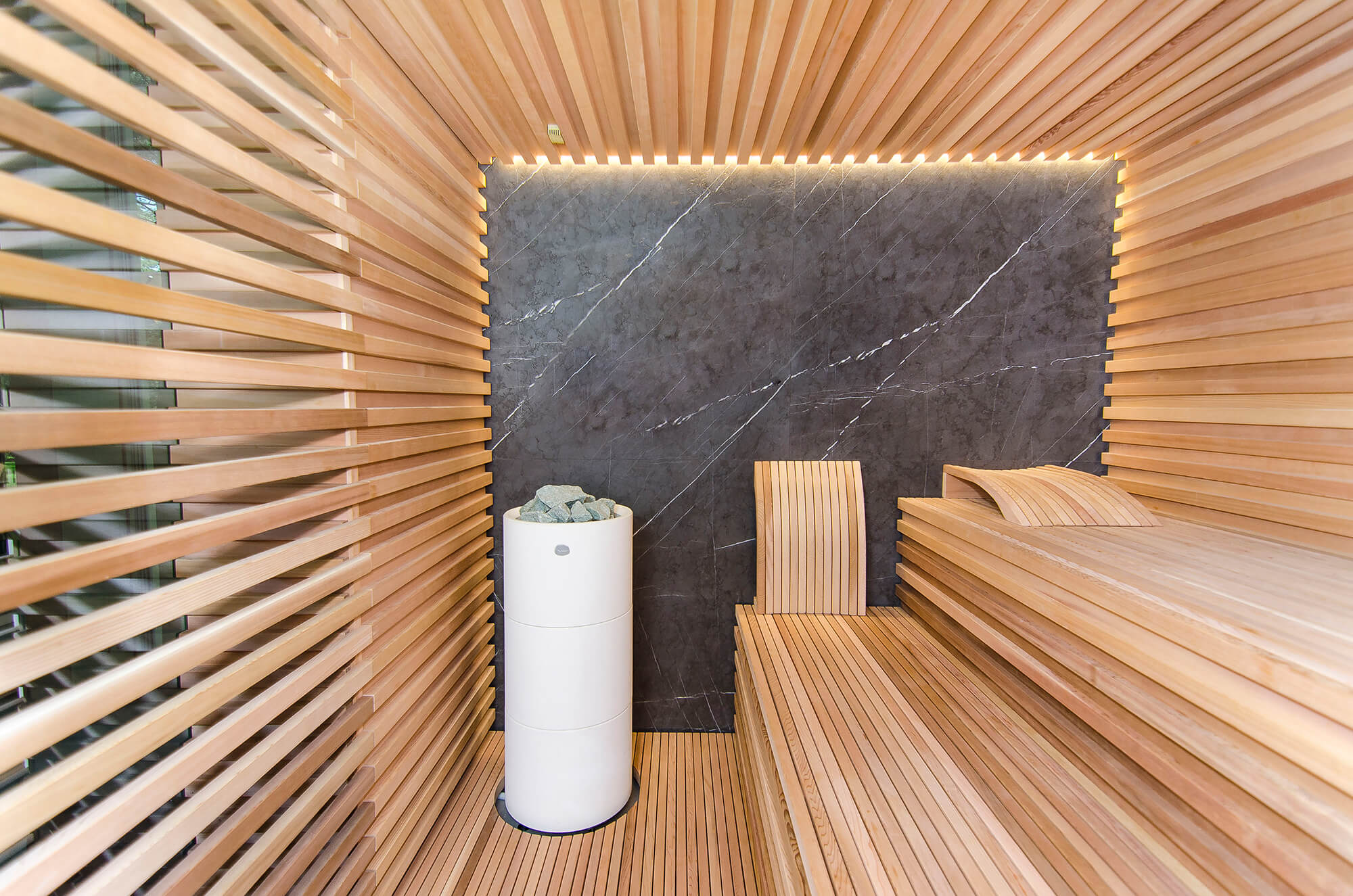 Moderná sauna s parnou funkciou